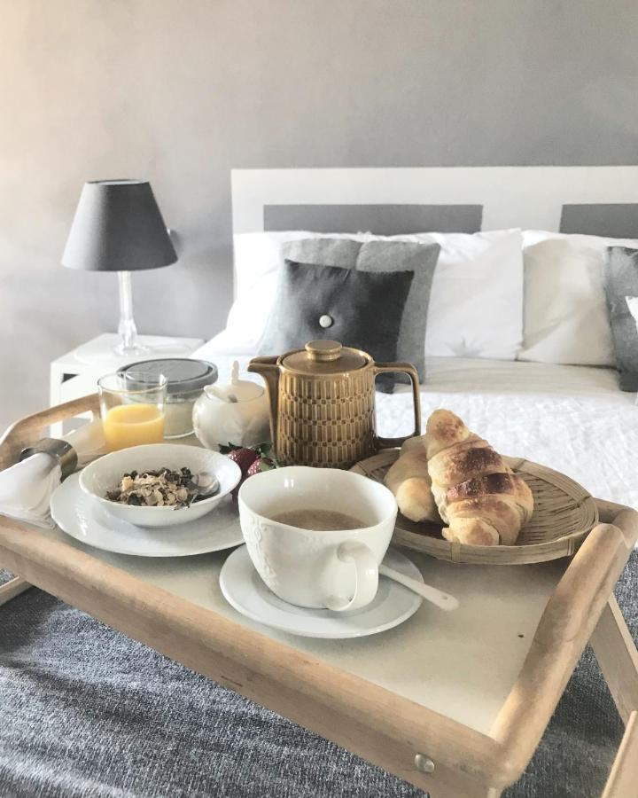 Il Sassoscritto Bed And Breakfast Montecalvo Versiggia Exterior foto